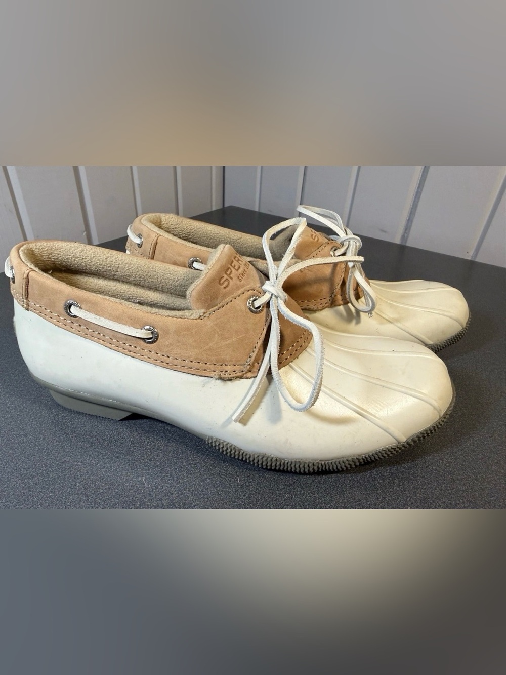 Sperry Tan Leather Boat Shoes with Cream Lining